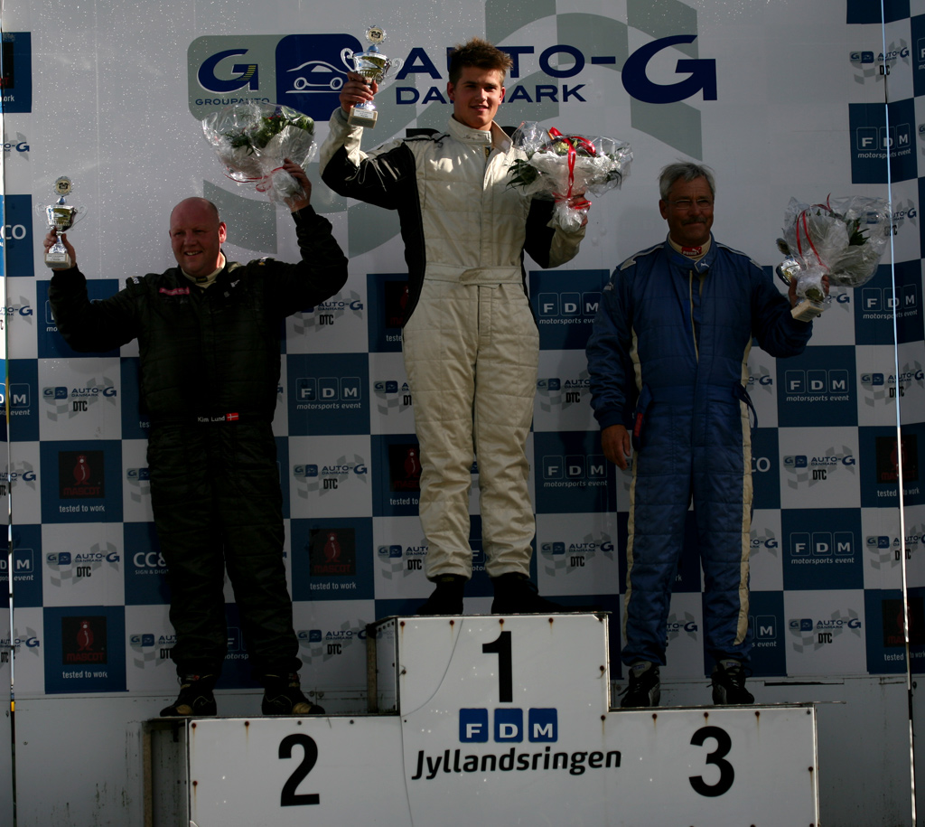 Lasse Poulsen på førstepladsen, Kim Lund på andenpladsen og Lars Møller på tredjepladsen.
(Foto: Motorsporten.dk)